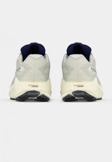 Беговые кроссовки