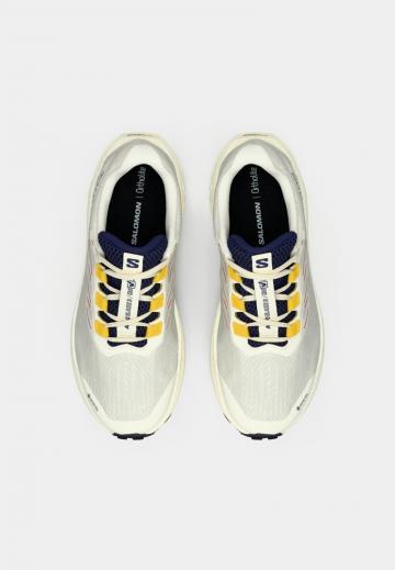 Беговые кроссовки