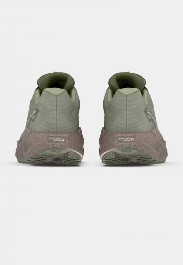 Беговые кроссовки