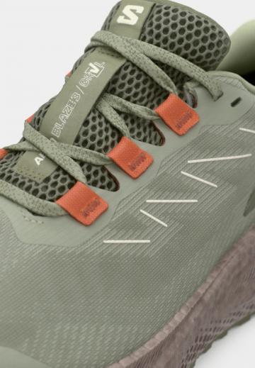 Беговые кроссовки