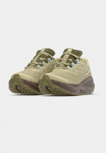 Беговые кроссовки