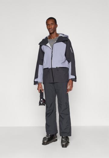 Сноубордическая куртка