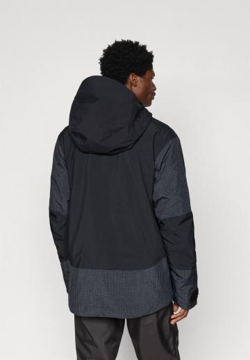 Сноубордическая куртка
