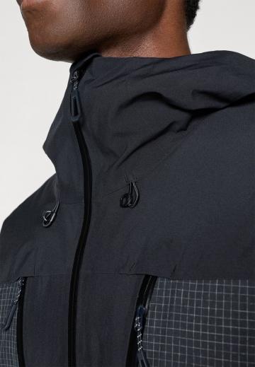 Сноубордическая куртка