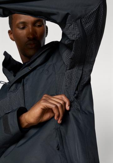 Сноубордическая куртка