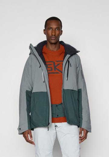 Сноубордическая куртка