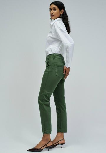 Узкие брюки