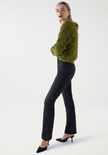 Клешеные брюки