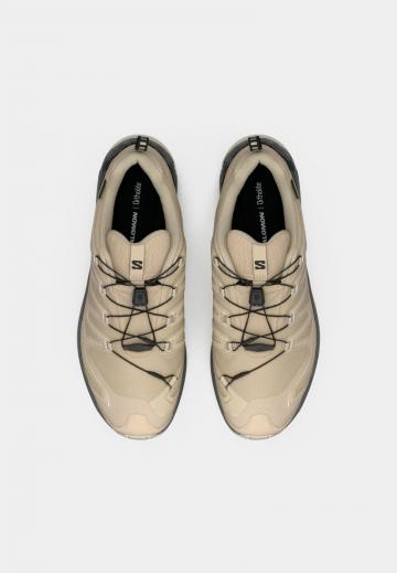 Беговые кроссовки