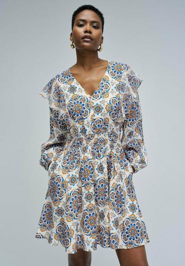 Короткое платье