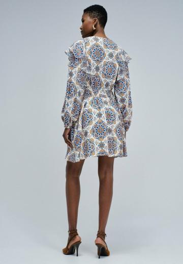 Короткое платье