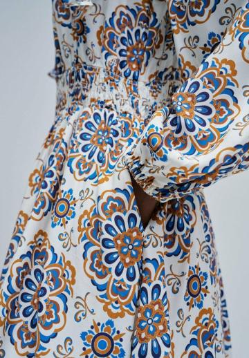 Короткое платье