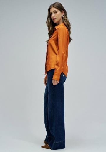 Атласная блузка