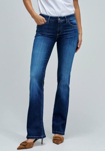 Клешеные брюки