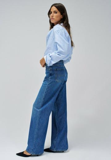 Свободные джинсы