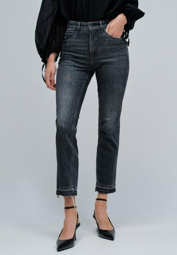 Короткие джинсы