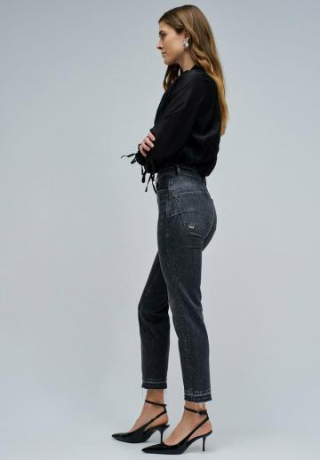 Короткие джинсы