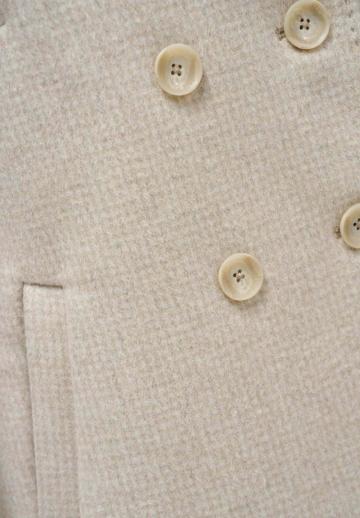 Короткое пальто