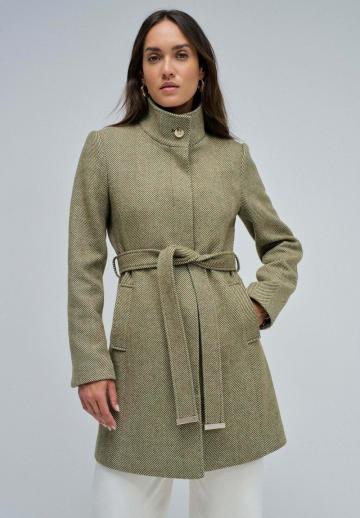 Короткое пальто