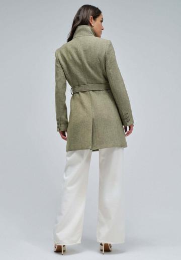 Короткое пальто