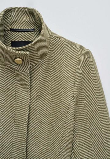 Короткое пальто