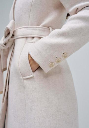 Короткое пальто