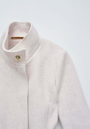 Короткое пальто