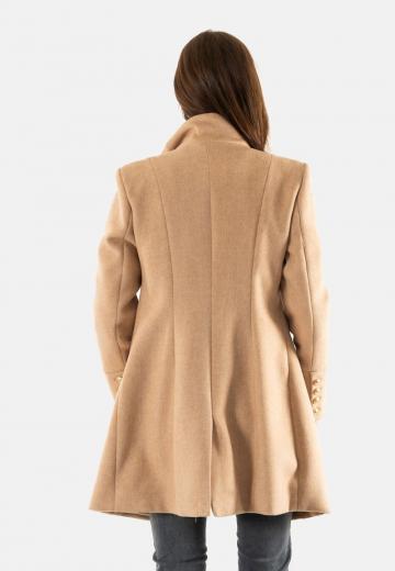 Короткое пальто