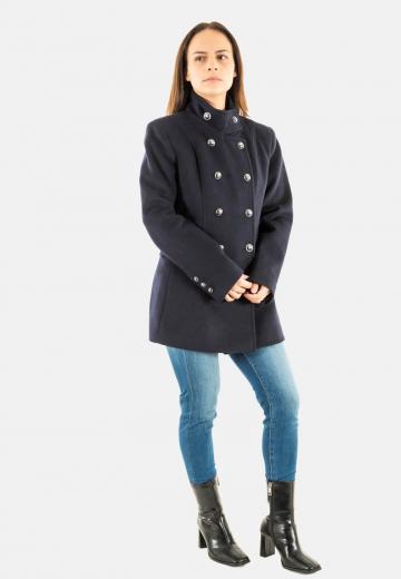 Короткое пальто