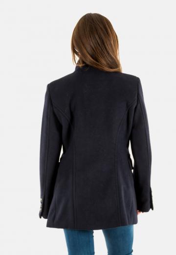 Короткое пальто