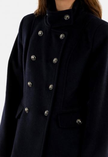 Короткое пальто