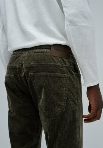 Вельветовые брюки