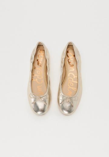 Гандбольные кроссовки