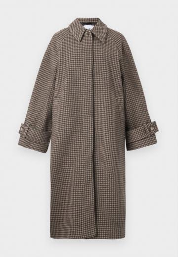 Шерстяное пальто