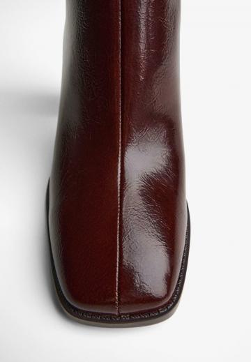 Полусапожки на высоком каблуке