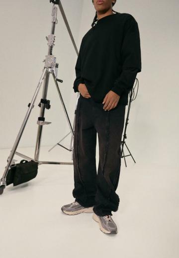 Прямые джинсы