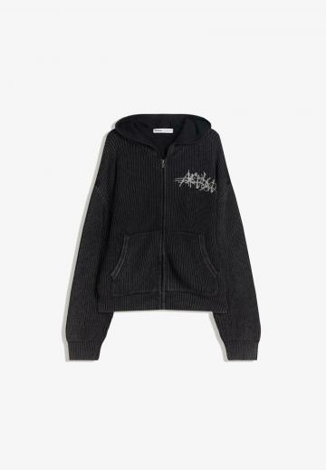 Вязаная кофта