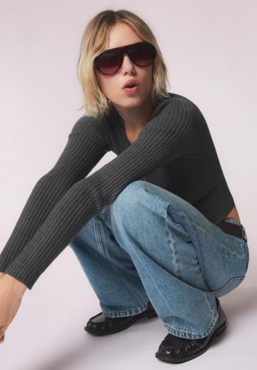 Вязаный жилет