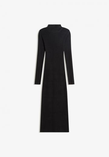 Вязаное платье