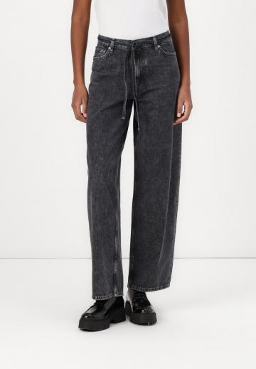 Свободные джинсы