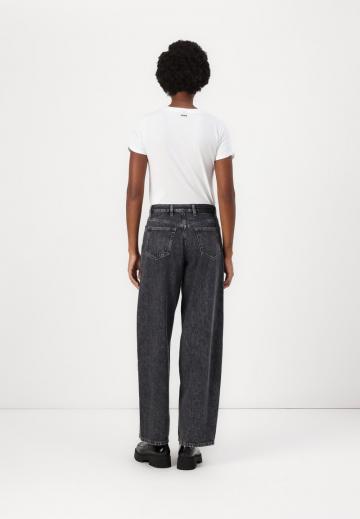 Свободные джинсы