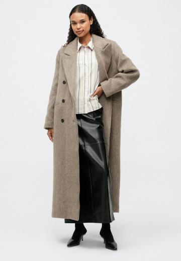 Шерстяное пальто