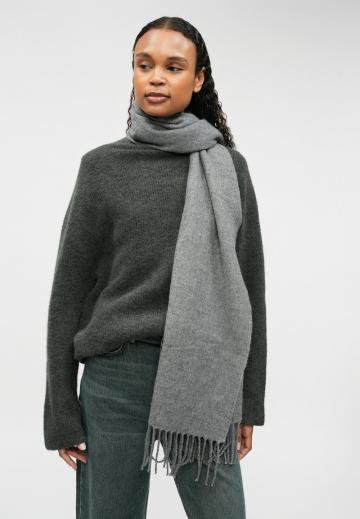 Длинный пуловер