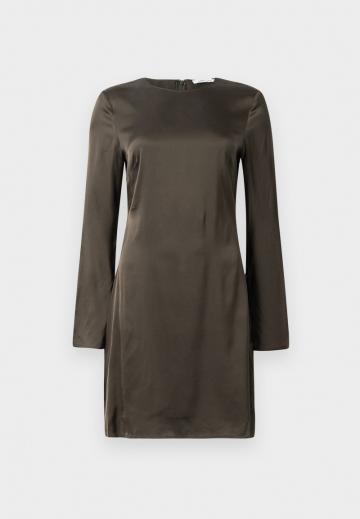 Коктейльное платье