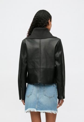 Кожаная куртка