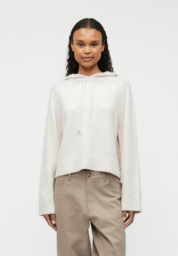 Пуловер с капюшоном