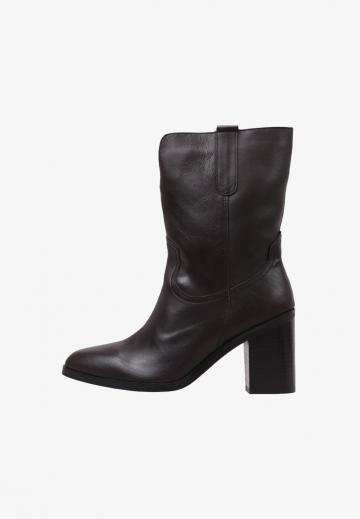 Ковбойские сапоги