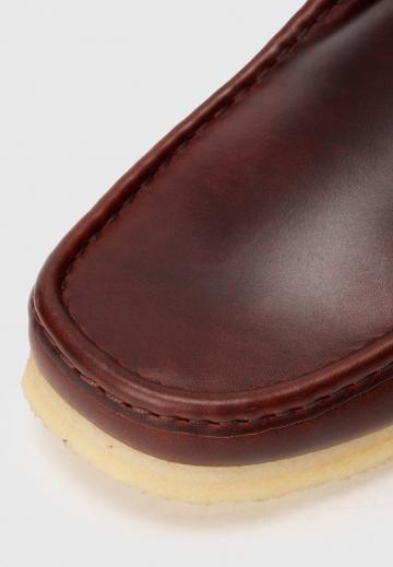 Ботинки на шнуровке