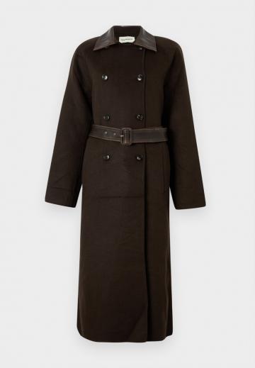 Шерстяное пальто