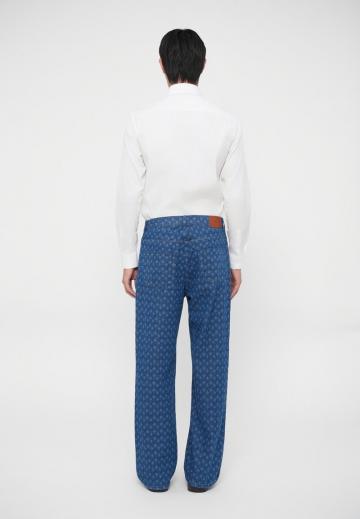 Прямые джинсы